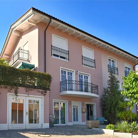 Apartment Lovely Flat In With Luxurious Furnishings With Southern Flair Deggendorf