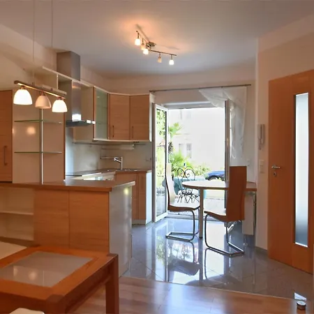 Lovely Flat In With Luxurious Furnishings With Southern Flair *
