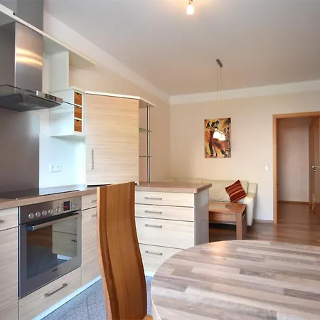 Lovely Flat In With Luxurious Furnishings With Southern Flair Apartment