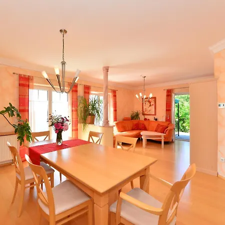 Lovely Flat In With Luxurious Furnishings With Southern Flair * Deggendorf