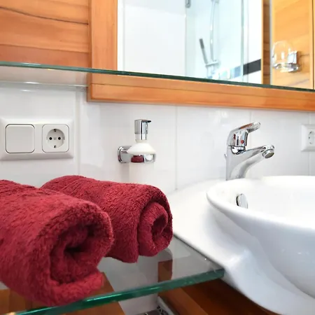 Apartmán Lovely Flat In With Luxurious Furnishings With Southern Flair